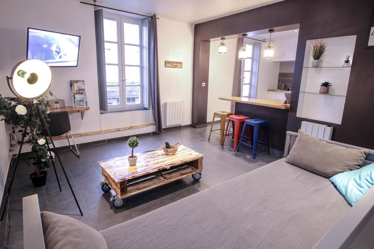 Appartement calme et spacieux, Cité et ville à pied, WIFI, 2 chambres, 3 lits Carcassonne Esterno foto