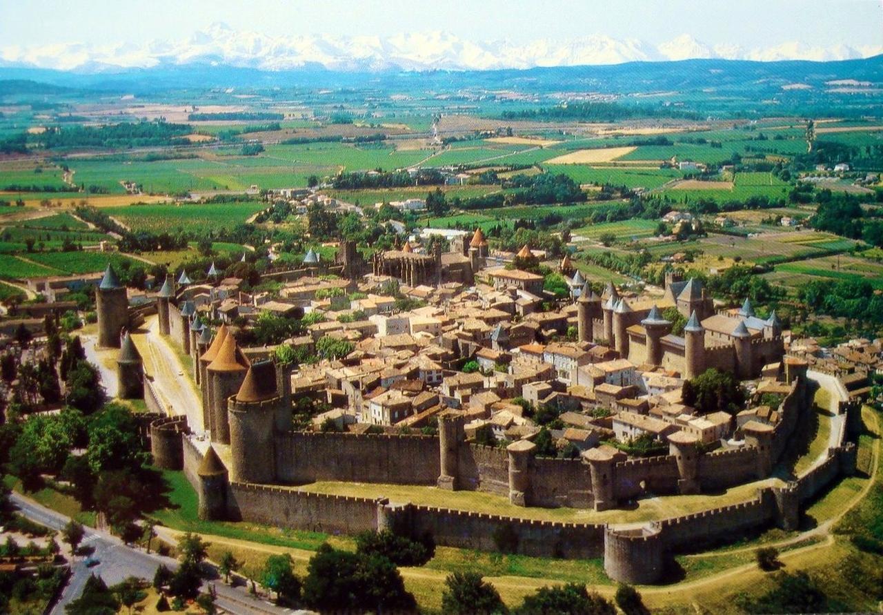 Appartement calme et spacieux, Cité et ville à pied, WIFI, 2 chambres, 3 lits Carcassonne Esterno foto